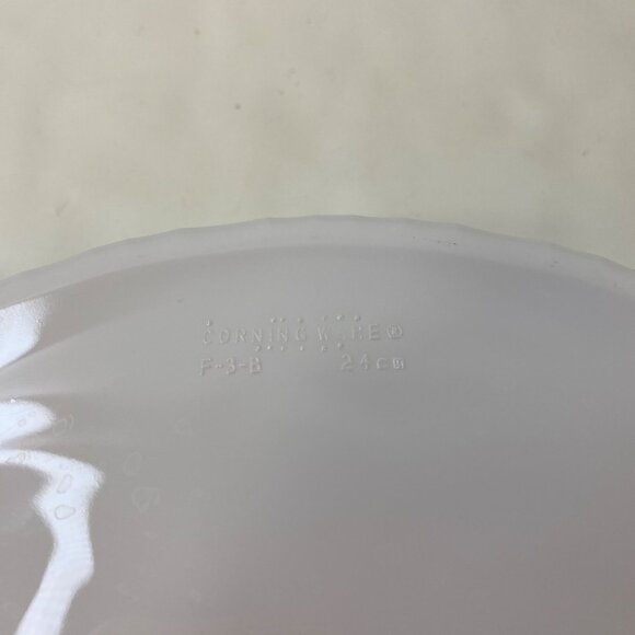 Corning Ware French White Pie Plate Fluted 10.5" Round Quiche Baking Dish - Picture 5 of 7